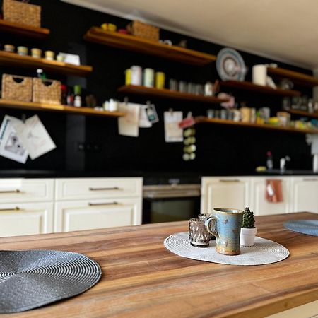 Hradec KrálovéKnk Vibrant Central Spacious Hideaway公寓 外观 照片