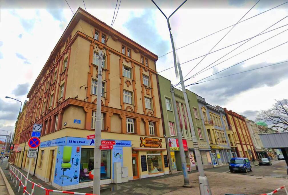 Hradec KrálovéKnk Vibrant Central Spacious Hideaway公寓 外观 照片